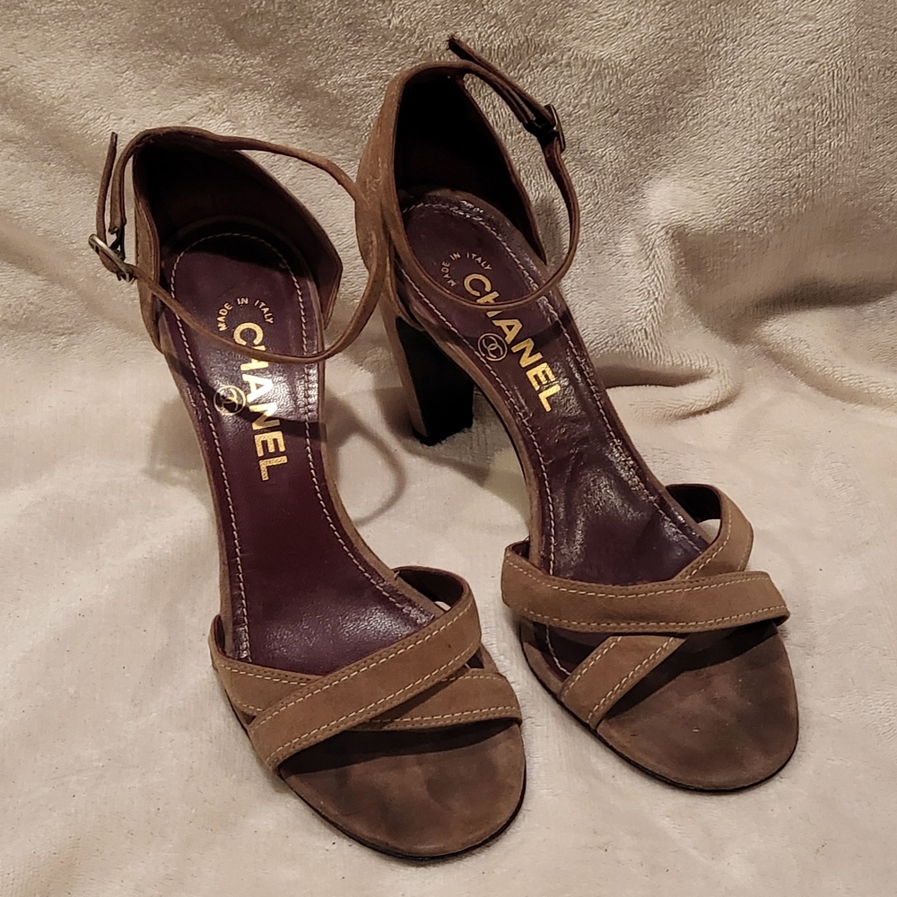 Chanel Brown Women's Heels